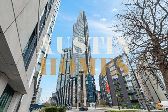 2 Bedroom Apartment To Rent In Carrara Tower, Bollinder Place London, EC1V