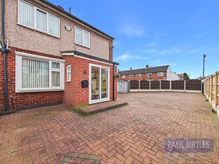2 Bedroom End Of Terrace House For Sale In Walnut Road, Partington, Manchester, M31