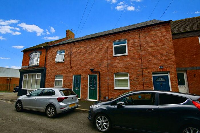 1 Bedroom Flat To Rent In Harding Terrace, Northampton, NN1