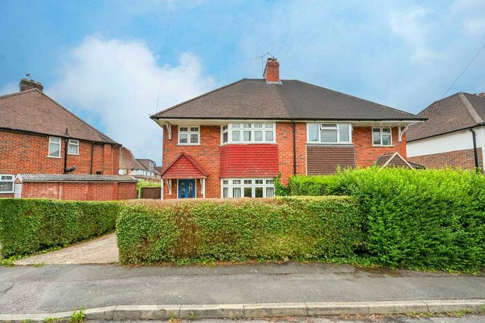 3 Bedroom Semi-Detached House To Rent In Hillview Cresent, Guildford, GU2