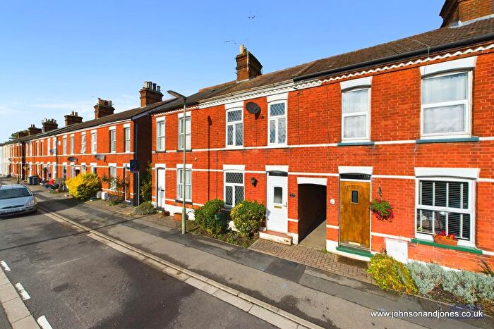 2 Bedroom Terraced House To Rent In Pretoria Road, Chertsey, KT16