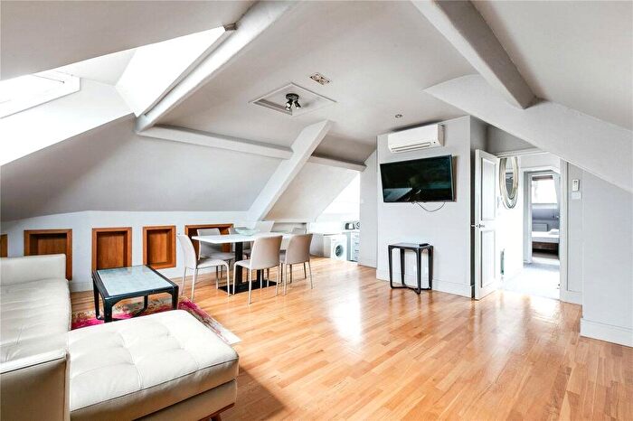 2 Bedroom Flat To Rent In Trebovir Road, Earls Court Road, London, SW5