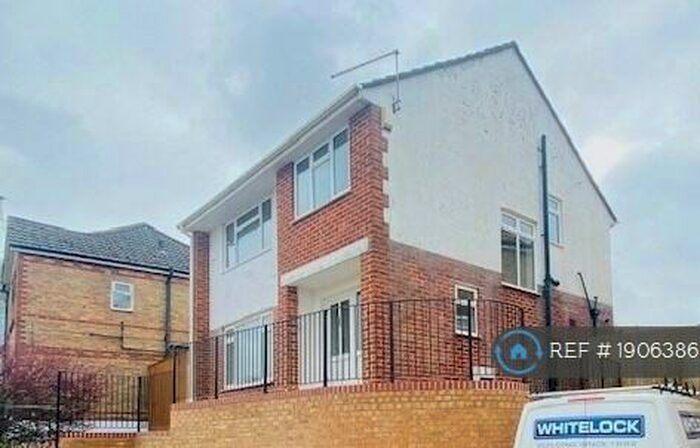 3 Bedroom Detached House To Rent In Victoria Crescent, Poole, BH12