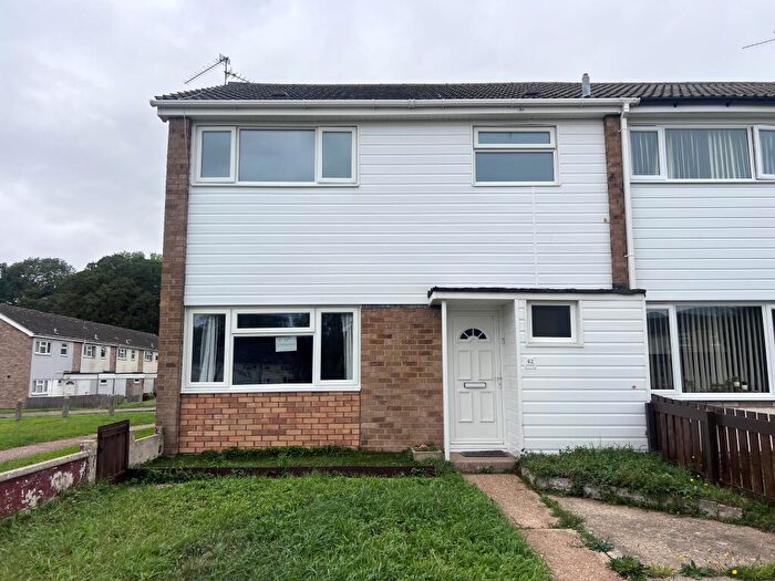 3 Bedroom Semi-Detached House To Rent In Eastfields, King'S Lynn, PE30