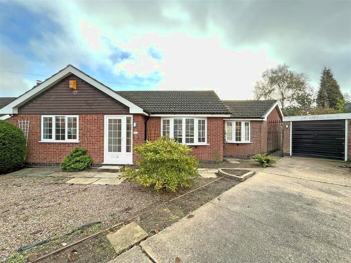 2 Bedroom Detached Bungalow To Rent In Gorse Close, Calverton, Nottingham, NG14