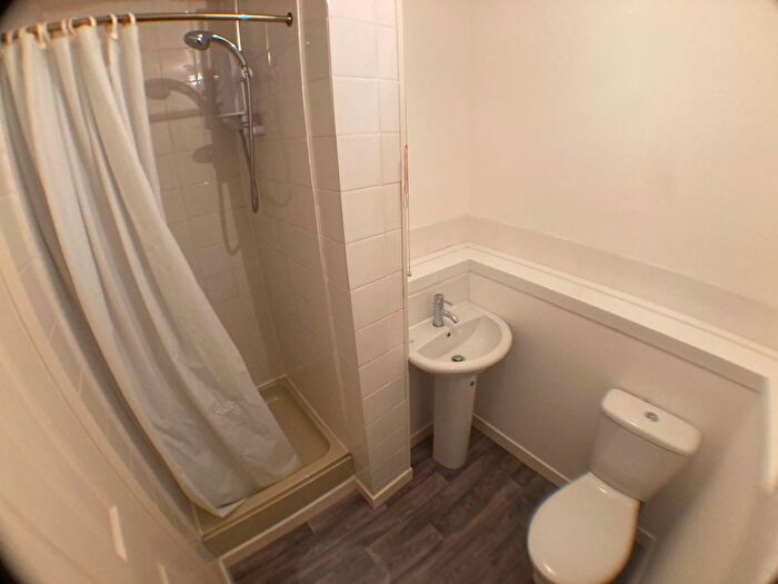 1 Bedroom Flat To Rent In Rosslyn Road, Ashgill, ML9