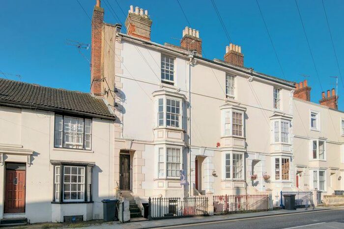1 Bedroom Flat To Rent In Canterbury, CT2
