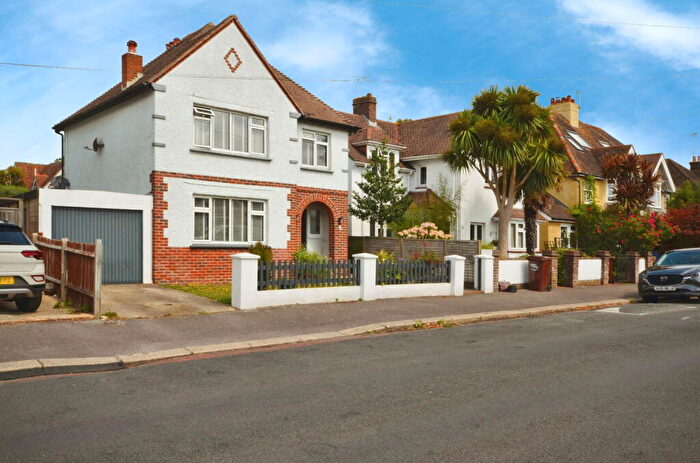 3 Bedroom Detached House For Sale In Hillsboro Road, Bognor Regis, PO21