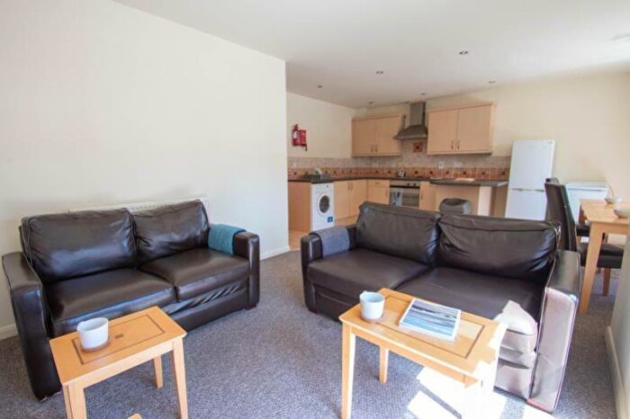 2 Bedroom House To Rent In Royal Victoria Court, Gamble Street, Nottingham, NG7