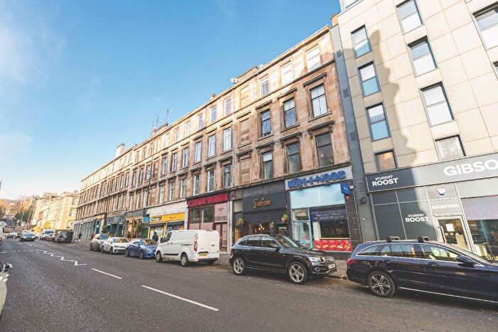 3 Bedroom Flat To Rent In Gibson Street, West End, Glasgow, G12