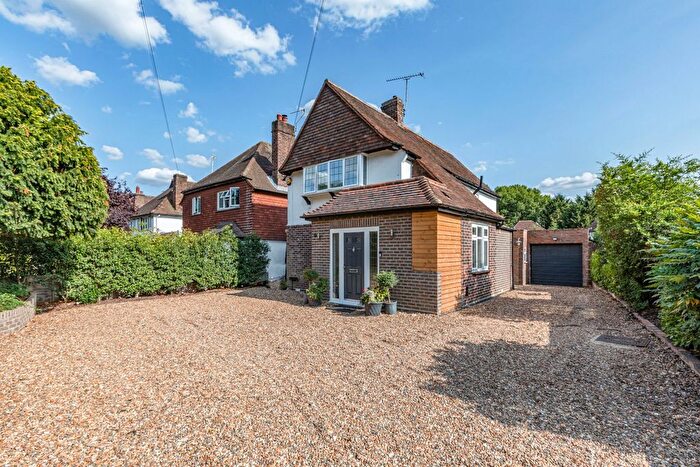 3 Bedroom Detached House For Sale In Byfleet, West Byfleet, Surrey, KT14