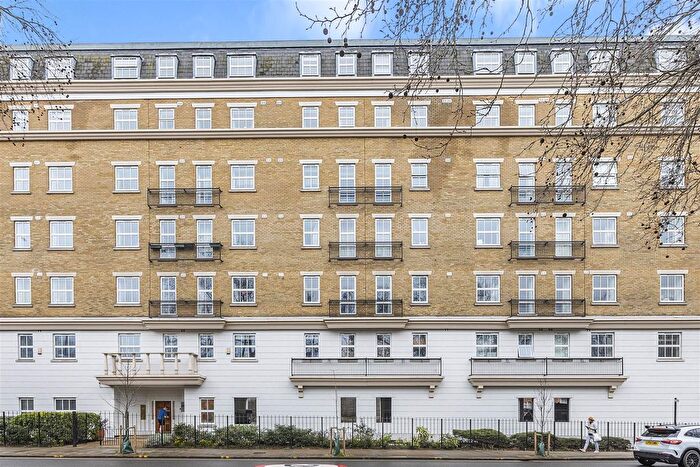 1 Bedroom Flat To Rent In Clapham Park Road, London, SW4