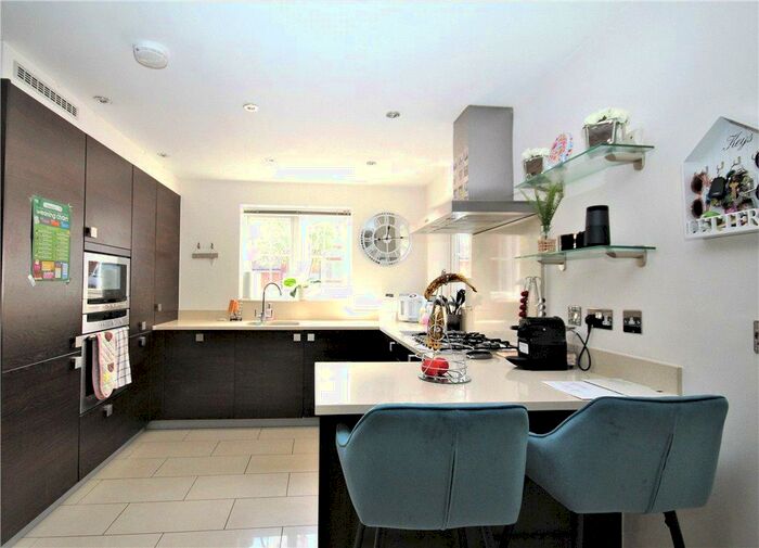 2 Bedroom Maisonette To Rent In Bagshot Road, Ascot, Berkshire, SL5