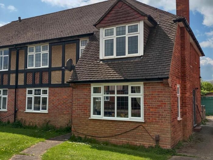 2 Bedroom Maisonette To Rent In The Sigers, Pinner, HA5
