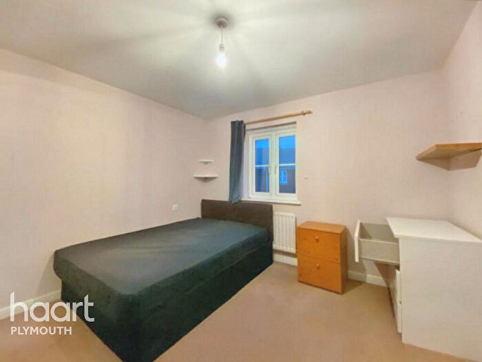 3 Bedroom Terraced House To Rent In Culm Grove, Exeter, EX2
