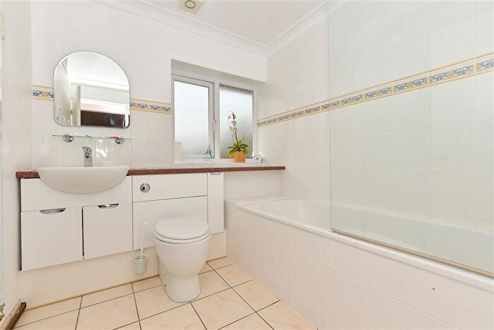 4 Bedroom Detached House For Sale In The Street, Appledore, Ashford, Kent, TN26