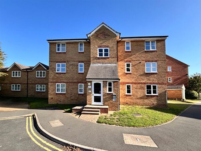 2 Bedroom Flat For Sale In Feltham, TW13