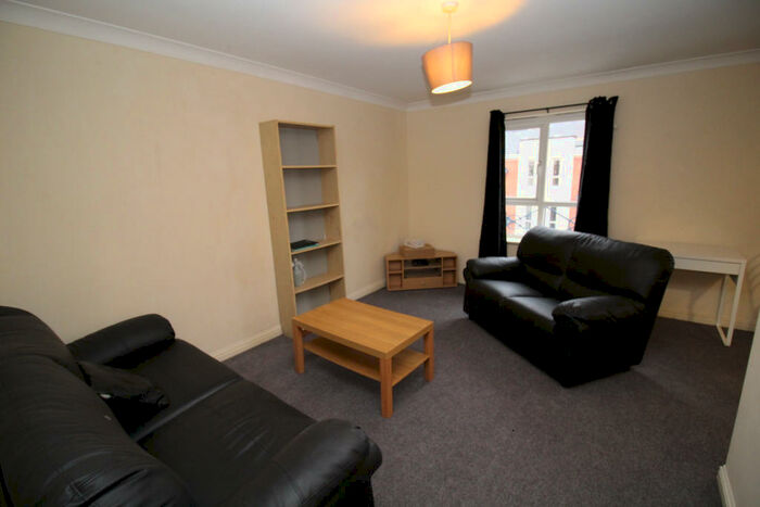 2 Bedroom Apartment To Rent In Stretford Road, Hulme, Manchester, M15