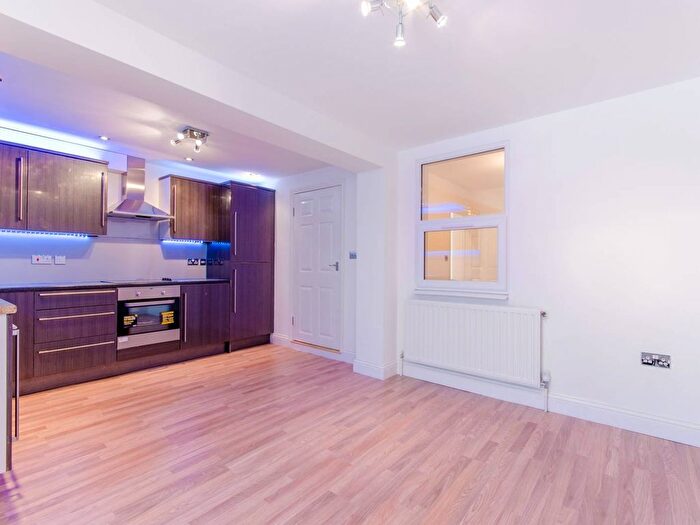 6 Bedroom End Terrace House For Sale In Buckingham Road, London, E15