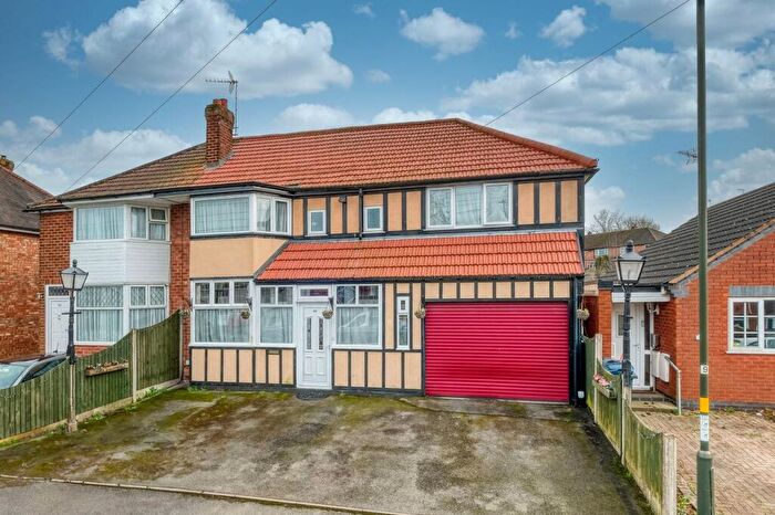 4 Bedroom Semi-Detached House For Sale In Groveley Lane, Birmingham, B31