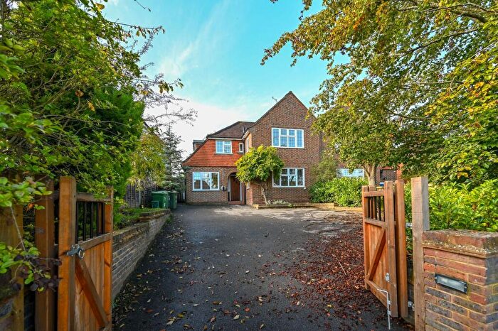 4 Bedroom Semi Detached House To Rent In The Street, Shalford, GU4