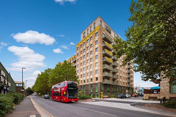 1 Bedroom Apartment For Sale In The Silverton, London, E16