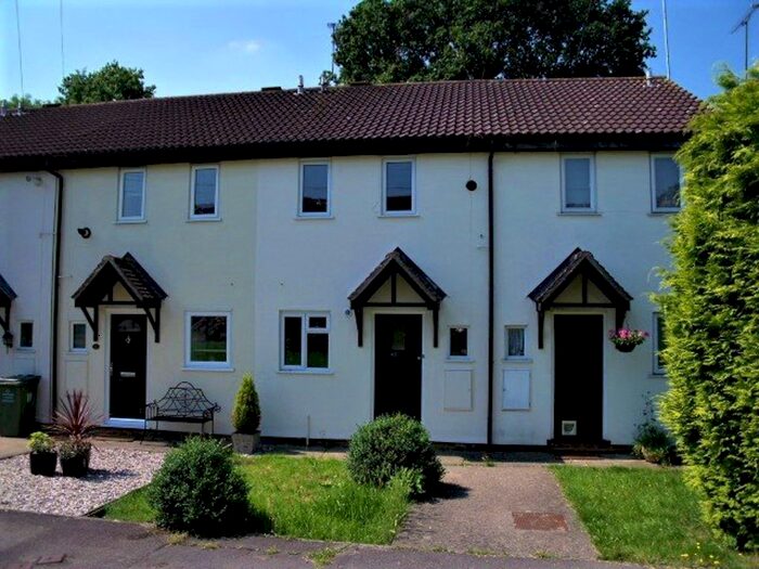 2 Bedroom Property To Rent In Montpelier Close, Billericay CM12