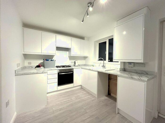 2 Bedroom House To Rent In Langdon Hills, Basildon, SS16