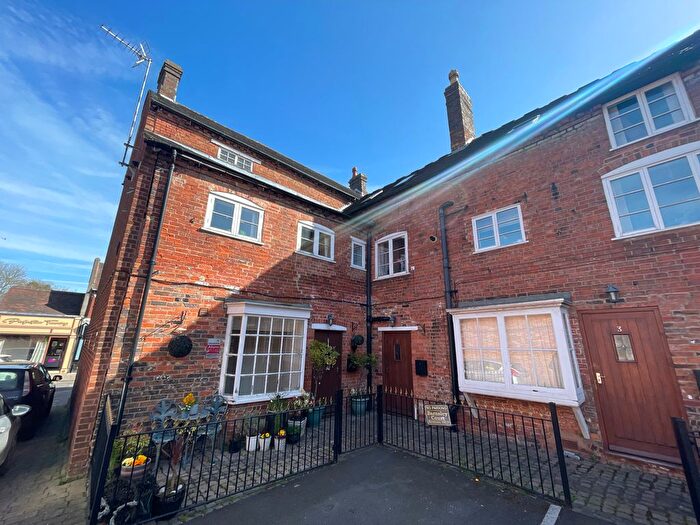 2 Bedroom Maisonette To Rent In Long Street, Atherstone, CV9