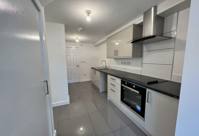 1 Bedroom Maisonette To Rent In Penn Road, Stevenage, Hertfordshire, SG1