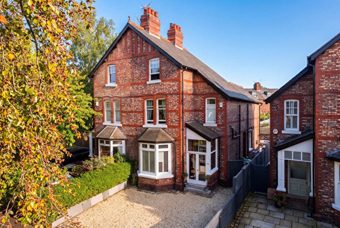 5 Bedroom Semi-Detached House For Sale In Trafford Road, Alderley Edge, SK9