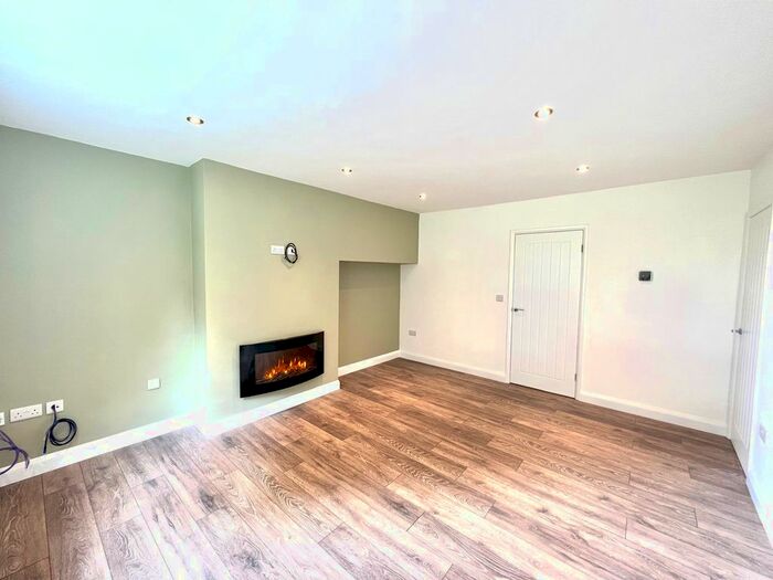 4 Bedroom Terraced House To Rent In Eighth Avenue, York, North Yorkshire, YO31