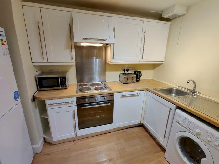 4 Bedroom Flat To Rent In Morrison Street, West End, Edinburgh, EH3