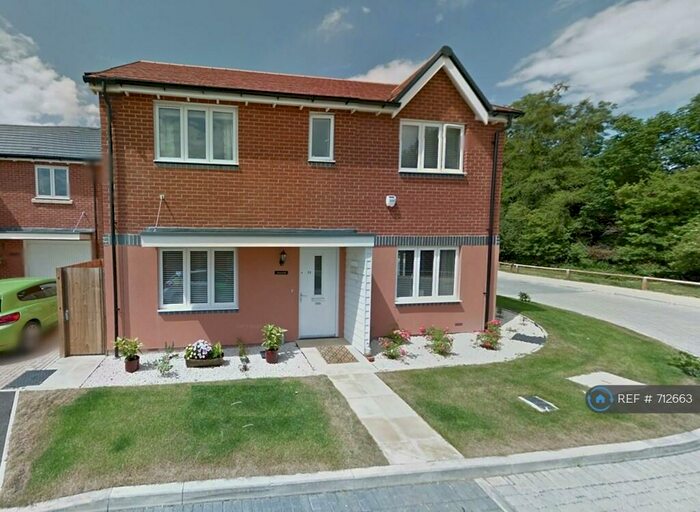 4 Bedroom Detached House To Rent In St. Anthony Road, Basingstoke, RG24