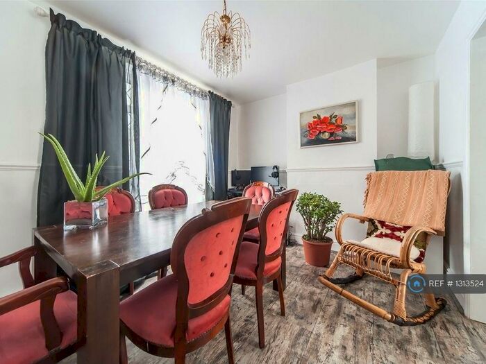 3 Bedroom Terraced House To Rent In Castlecombe Road, London, SE9