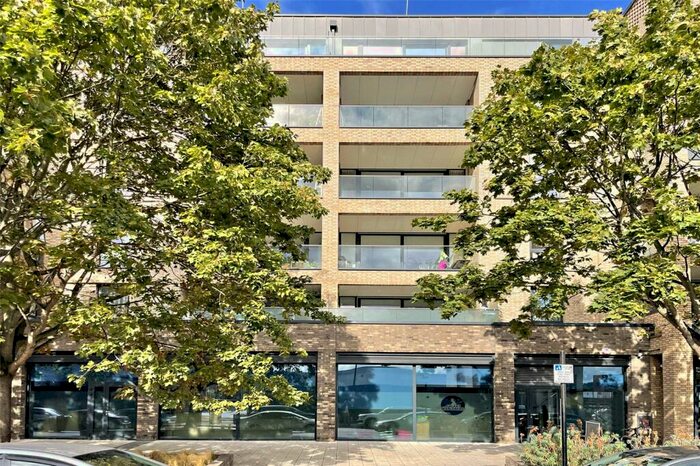 2 Bedroom Apartment To Rent In Elder House, Quebec Way, London, SE16