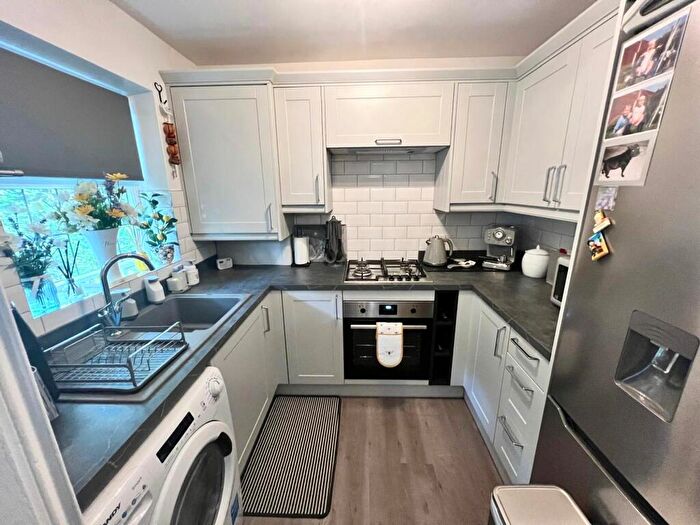 1 Bedroom Apartment For Sale In Chandlers Row, Worsley, M28