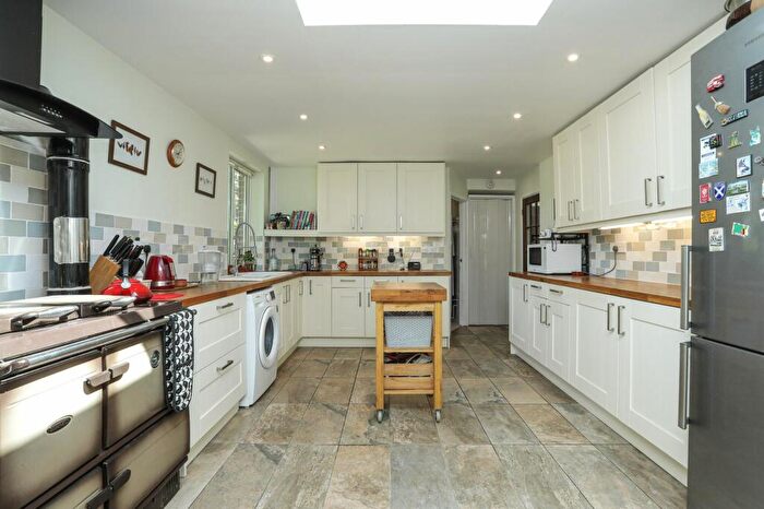 3 Bedroom Detached House For Sale In Acrise, Folkestone, CT18