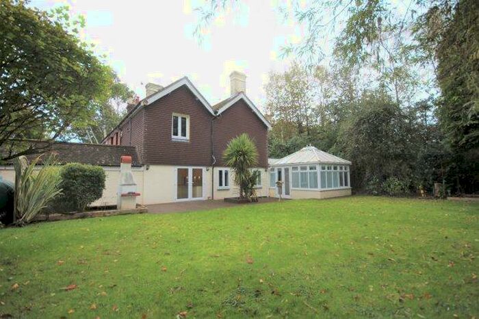 3 Bedroom House To Rent In The Finches, Pease Pottage, RH11