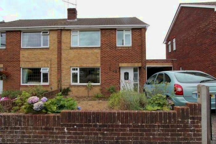 3 Bedroom Semi-Detached House To Rent In Franklyn Avenue, Southampton, SO19