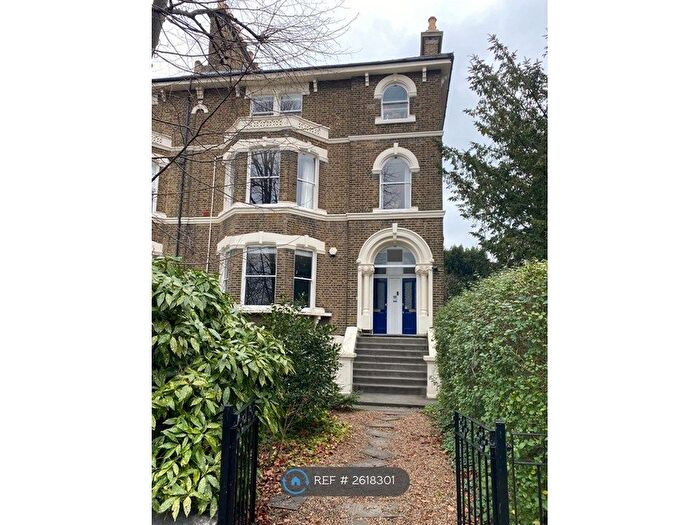 Studio To Rent In Brockley, London, SE4