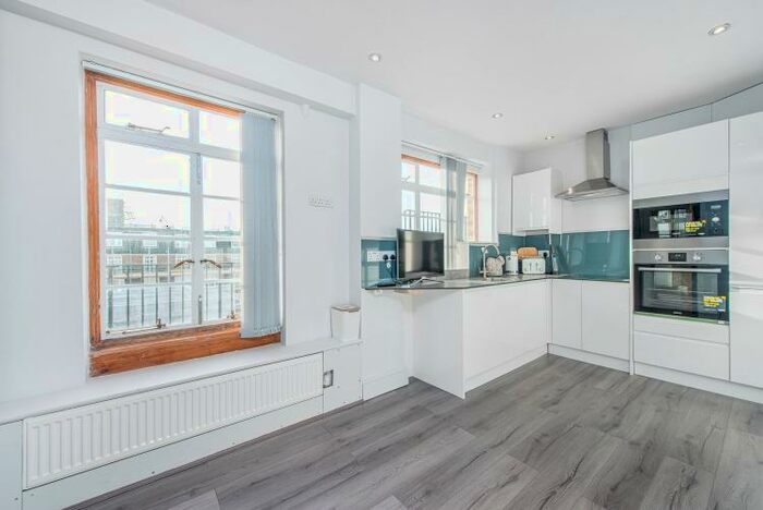 Flat To Rent In Park Road London, NW1