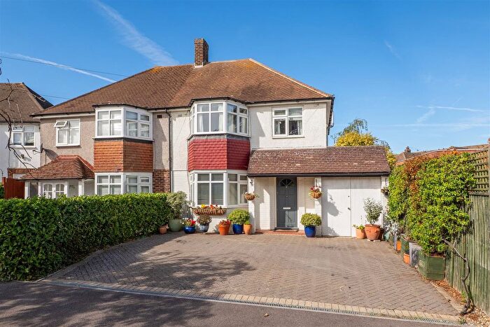 3 Bedroom Semi-Detached House For Sale In Cunliffe Road, Epsom, KT19