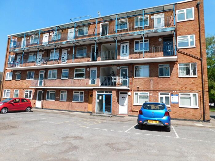 Studio To Rent In Viceroy Court, High Street South, Dunstable, Bedfordshire, Dunstable, LU6