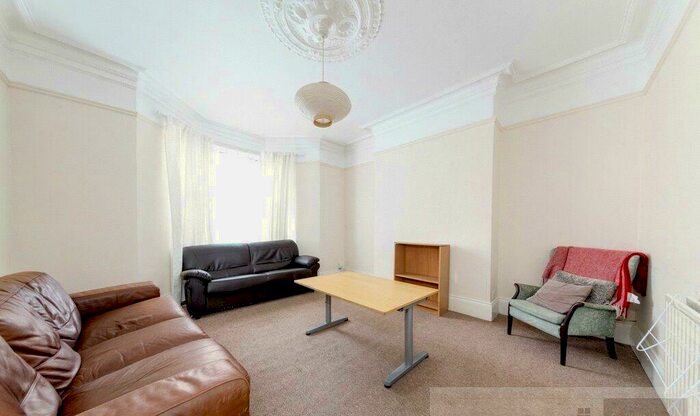 5 Bedroom Terraced House To Rent In Mayfair Road, Newcastle Upon Tyne, NE2