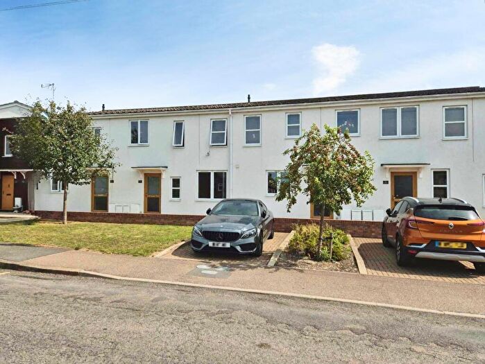 4 Bedroom Terraced House To Rent In Loring Road, The Haveli, Dunstable, LU6