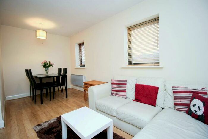 2 Bedroom Apartment To Rent In Rickman Drive, Birmingham, B15