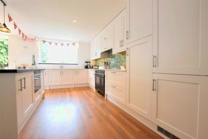 3 Bedroom Semi-Detached House To Rent In Seal Road, Sevenoaks, Kent, TN14