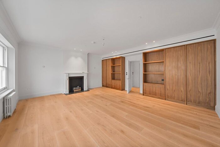 2 Bedroom Flat To Rent In Queen's Gate Terrace, London, SW7
