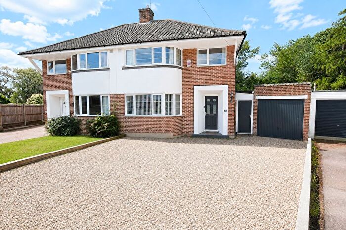 3 Bedroom Semi-Detached House For Sale In Northdown Close, Maidstone, ME14